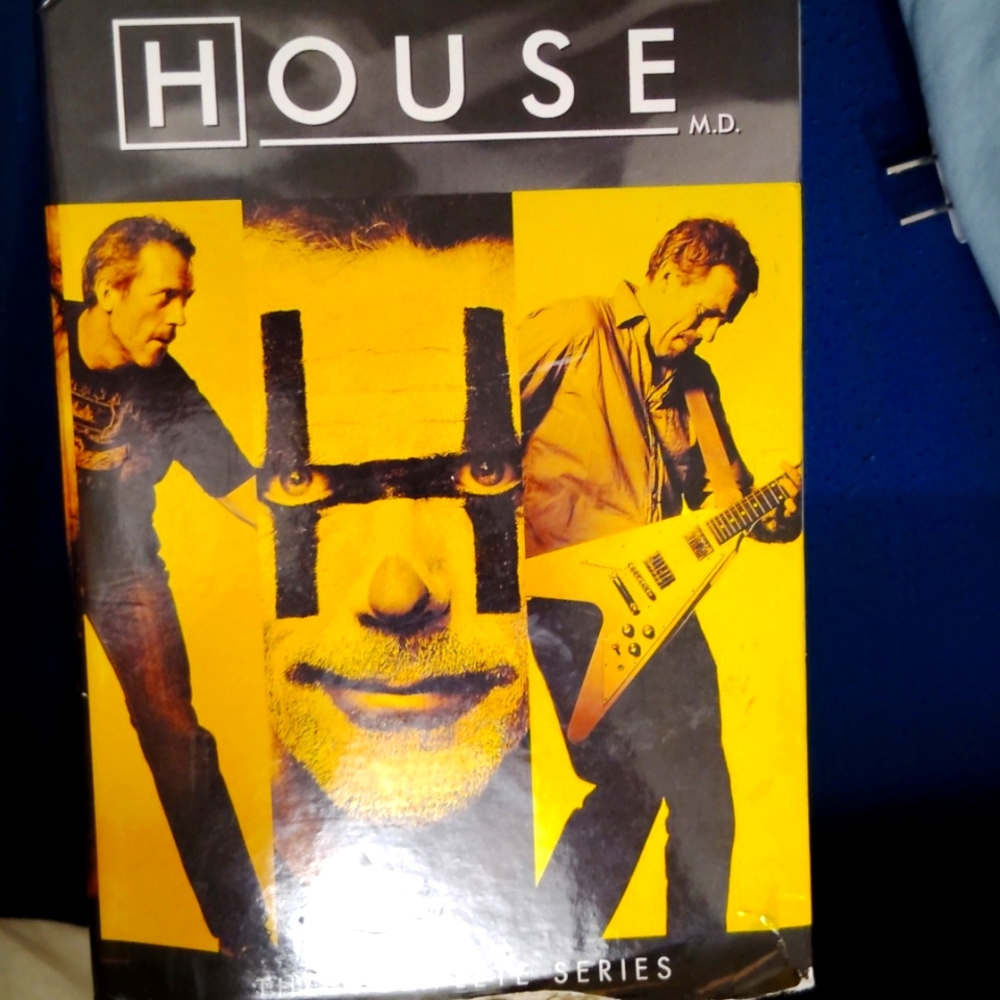 Complete series of show House